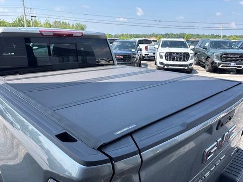 Used 2026 GMC Sierra 1500 AT4 w/ AT4 Premium Package AWD/4WD image 9
