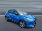 Used 2022 Nissan Kicks SR image 2