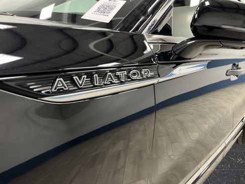 Used 2025 Lincoln Aviator Black Label image 39