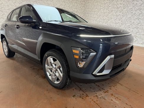 New 2026 Hyundai Kona SE image 7