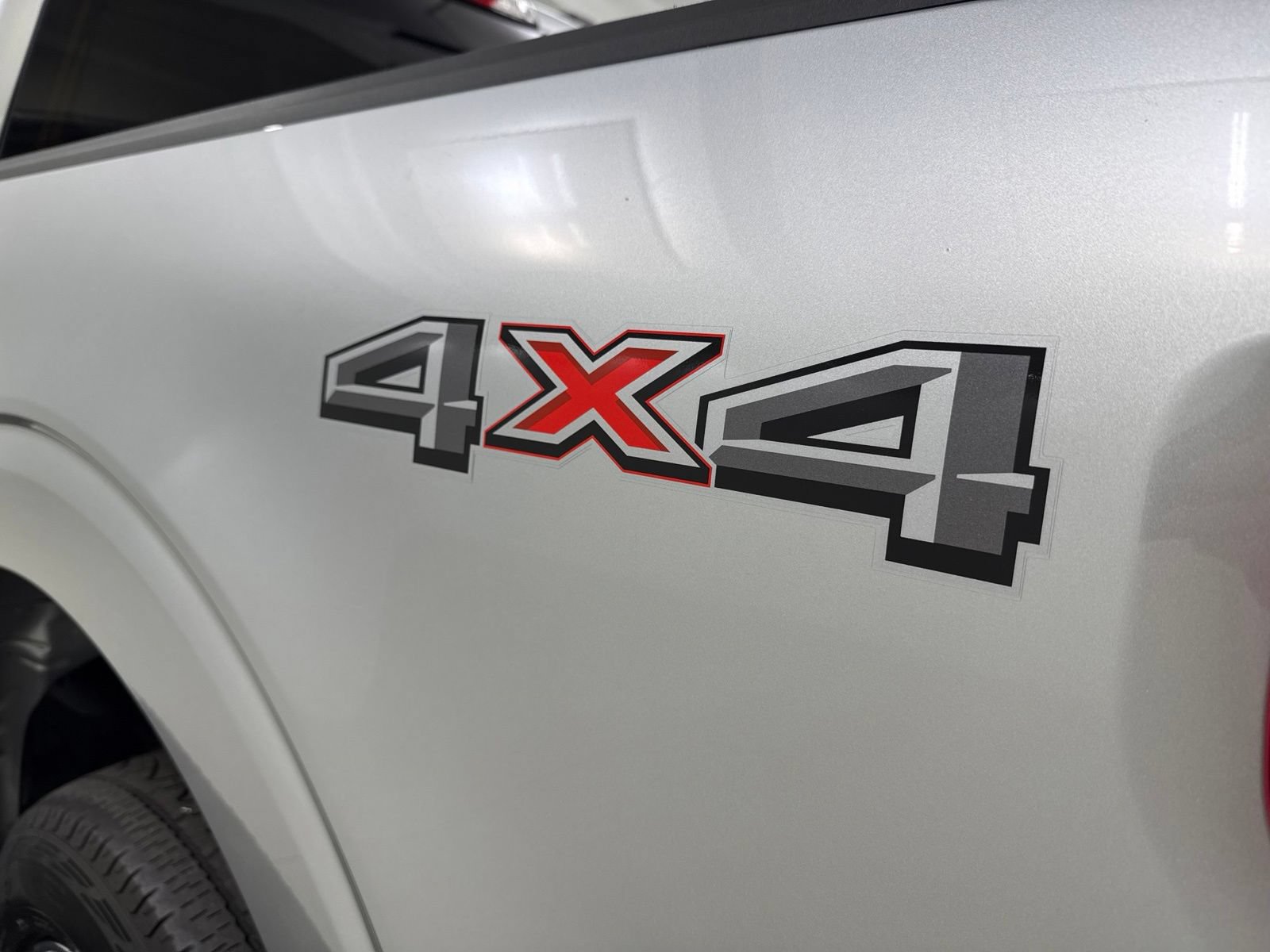 Used 2023 Ford F150 Lariat w/ Equipment Group 502A High AWD/4WD image 11