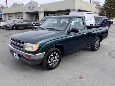 Used 1997 Toyota Tacoma 2WD Regular Cab image 2