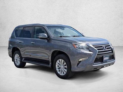 Used 2015 Lexus GX 460 w/ Premium Package image 3