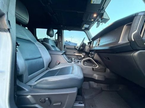 Used 2022 Ford Bronco Outer Banks w/ Sasquatch Package AWD/4WD image 22