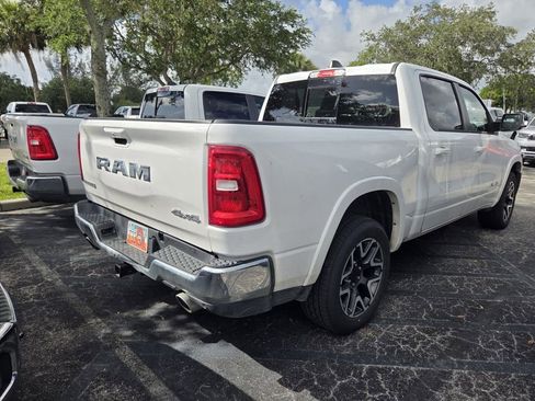 Used 2025 RAM 1500 Laramie AWD/4WD image 5