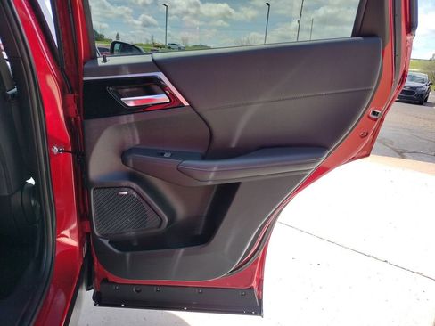 New 2026 Mitsubishi Outlander SE AWD/4WD image 32