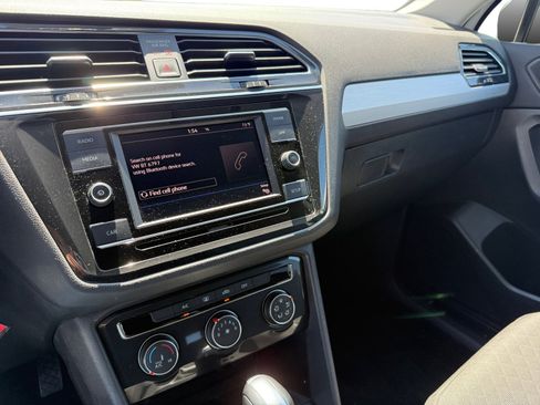 Used 2019 Volkswagen Tiguan S FWD image 12
