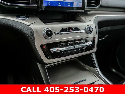 Used 2023 Ford Explorer XLT w/ Equipment Group 202A AWD/4WD image 51