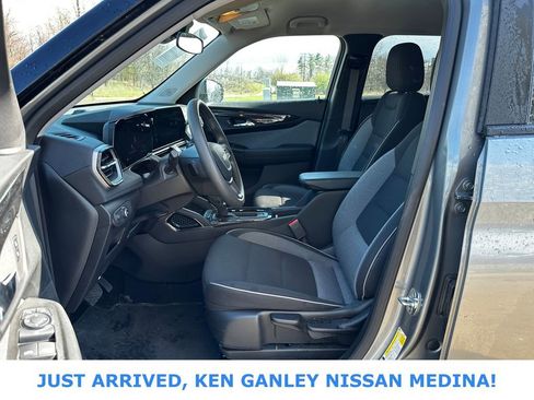 Used 2025 Chevrolet TrailBlazer LT image 12