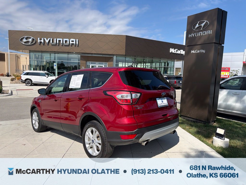Used 2017 Ford Escape SE w/ SE Cold Weather Package AWD/4WD image 13