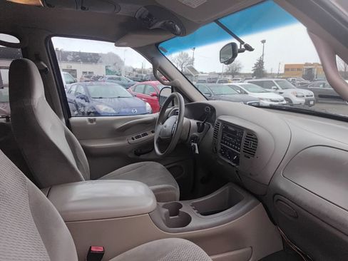 Used 2001 Ford Expedition XLT image 15