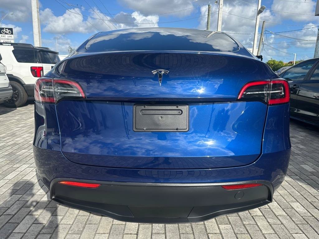 Used 2024 Tesla Model Y 2WD image 6