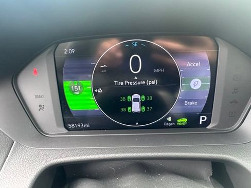 Used 2023 Chevrolet Bolt EUV Premier w/ Redline Edition FWD image 16
