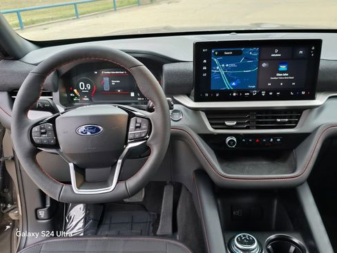 New 2026 Ford Explorer ST-Line image 21