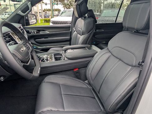 New 2026 Jeep Grand Wagoneer Summit w/ Rear Seat Video Group I AWD/4WD image 10