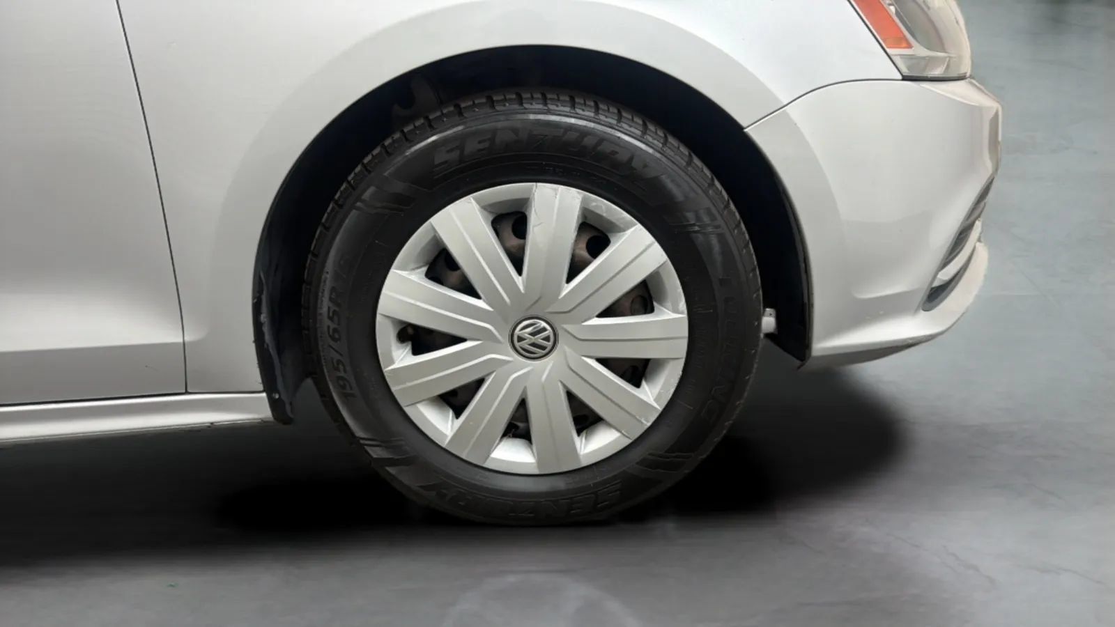 Used 2015 Volkswagen Jetta S FWD image 24