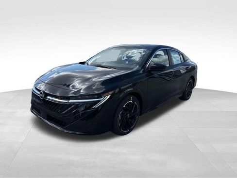 New 2026 Nissan Sentra SR image 3