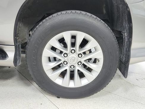 Used 2023 Lexus GX 460 Premium w/ Premium Package AWD/4WD image 13