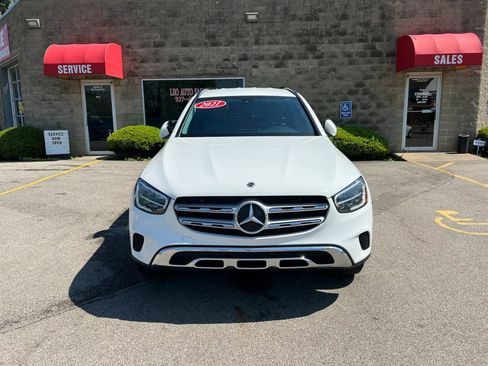 Used 2021 Mercedes-Benz GLC 300 4MATIC image 2
