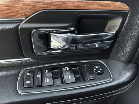 Used 2014 RAM 3500 Laramie image 28