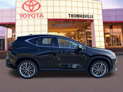 Used 2025 Lexus NX 300h AWD w/ Luxury Package image 4