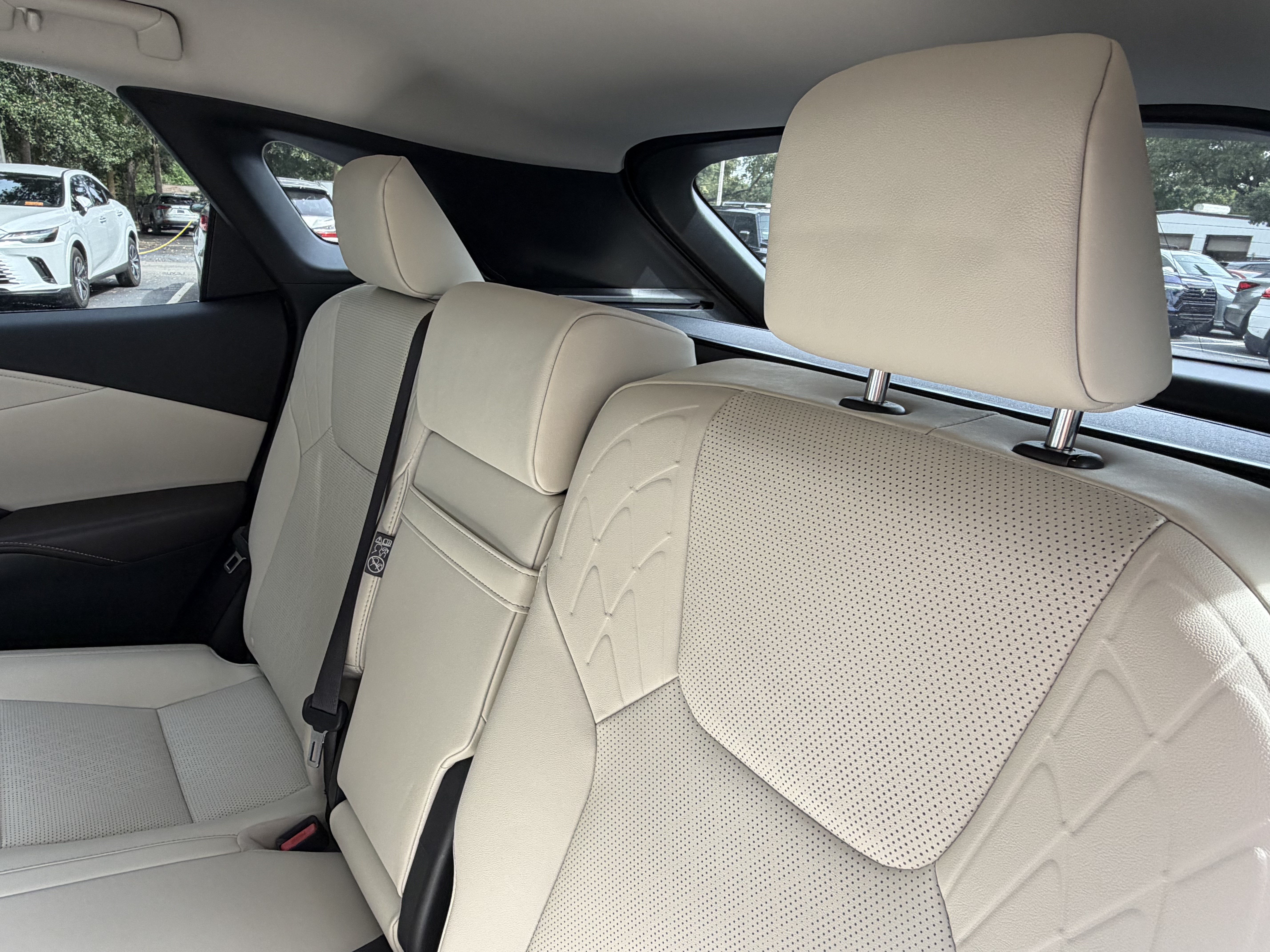 Certified 2025 Lexus RX 350 Premium Plus w/ Accessory Package (Z1) FWD image 31