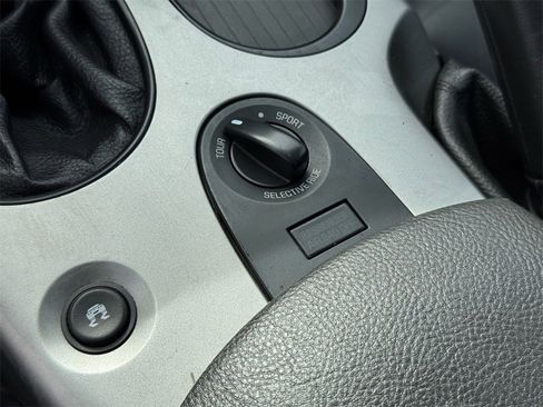 Used 2005 Chevrolet Corvette Coupe w/ Preferred Equipment Group image 28