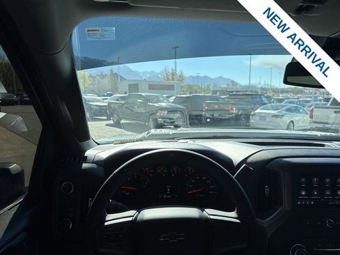 Used 2025 Chevrolet Silverado 2500 Custom w/ Custom Value Package image 19