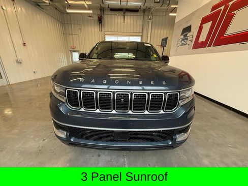 Used 2024 Jeep Wagoneer L 4WD w/ Premium Group I image 9