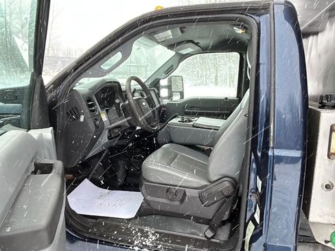 Used 2013 Ford F450 XL w/ Snow Plow Prep Pkg image 39