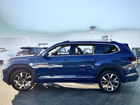 New 2026 Volkswagen Atlas SEL Premium R-Line AWD/4WD image 18