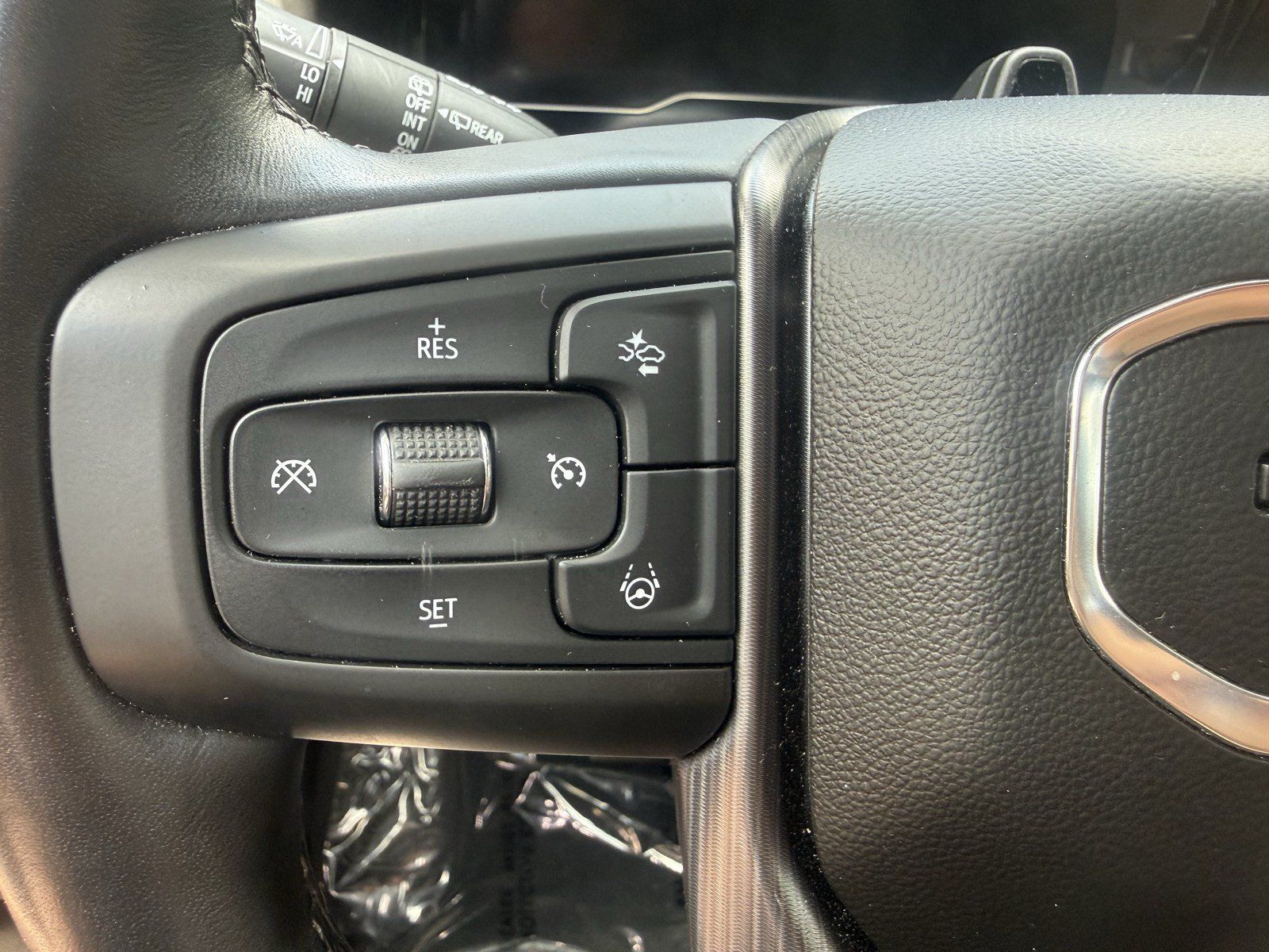 Used 2023 GMC Yukon Denali Ultimate AWD/4WD image 20