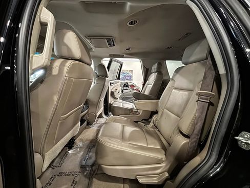 Used 2019 GMC Yukon SLT w/ Open Road Package RWD image 16