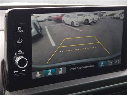 Used 2024 Honda Pilot EX-L image 11