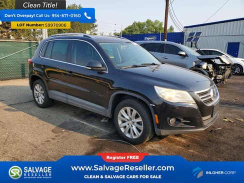 Used 2010 Volkswagen Tiguan SE AWD/4WD image 5