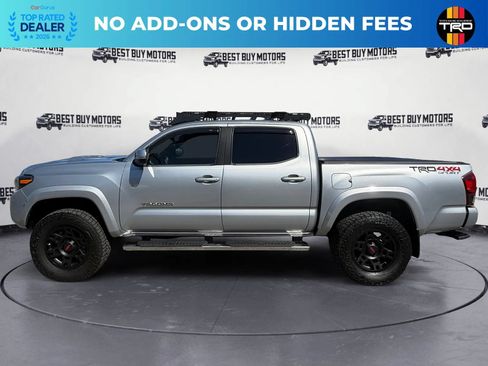 Used 2019 Toyota Tacoma TRD Sport w/ Technology Package AWD/4WD image 5