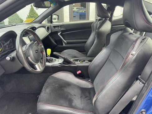 Used 2013 Subaru BRZ Limited w/ Popular Pkg 1A RWD image 11