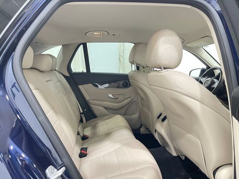 Used 2016 Mercedes-Benz GLC 300 4MATIC w/ Premium Package image 28