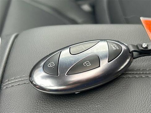 New 2025 Hyundai Santa Cruz Limited image 14