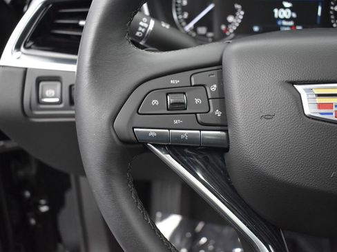 Used 2024 Cadillac XT6 Premium Luxury image 13