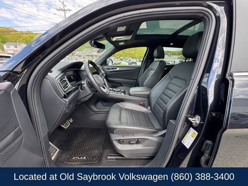 Used 2024 Volkswagen Atlas Cross Sport SEL R-Line AWD/4WD image 27
