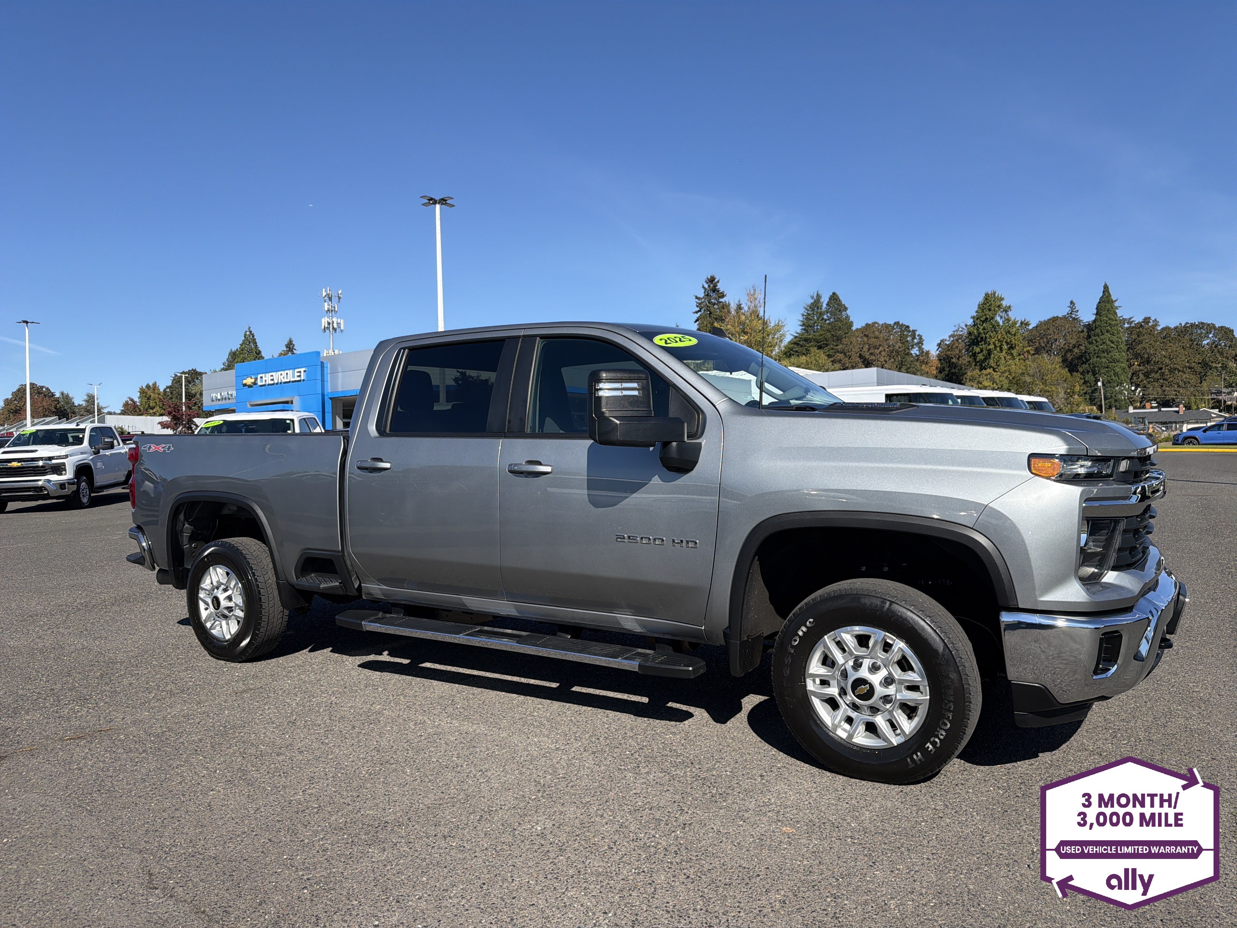 Used 2025 Chevrolet Silverado 2500 LT w/ Convenience Package AWD/4WD image 8