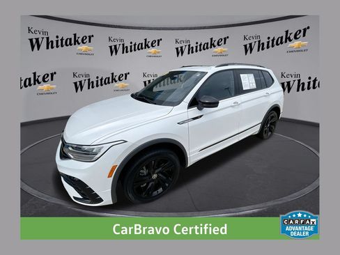 Used 2023 Volkswagen Tiguan SE R-Line AWD/4WD image 1