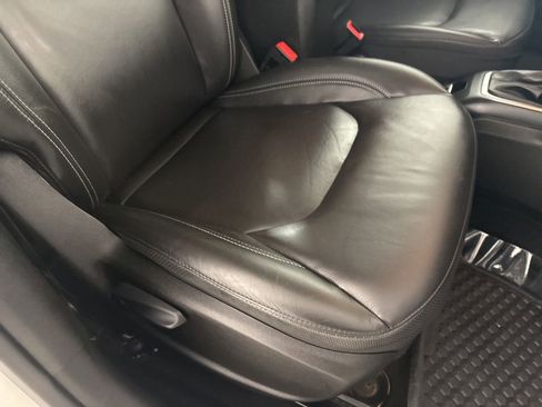 Used 2023 Jeep Renegade Limited w/ Sun/Sound Group image 29