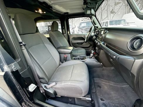 Used 2022 Jeep Wrangler Willys image 33