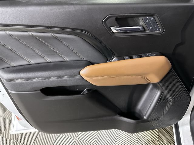 Used 2024 GMC Canyon AT4 w/ AT4 Premium Package AWD/4WD image 23