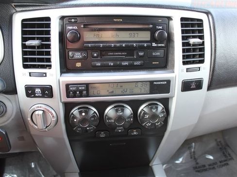 Used 2004 Toyota 4Runner SR5 AWD/4WD image 11