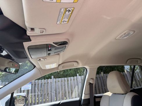 Used 2025 Subaru Outback Premium AWD/4WD image 8