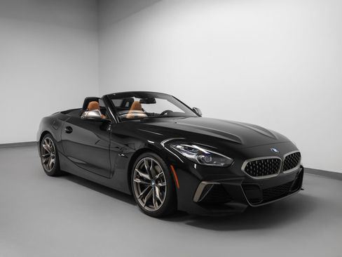 Used 2020 BMW Z4 M40i w/ Executive Package RWD image 12
