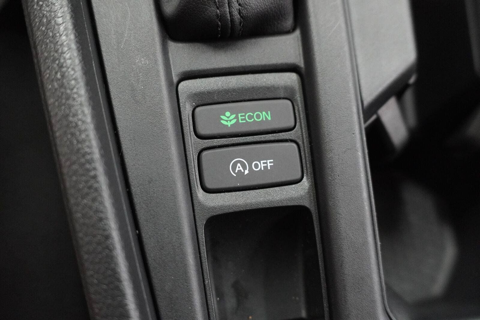 Used 2025 Honda Accord LX image 17